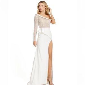 Mac Duggal Womens Gown Pearl Embellished Illusion One Shoulder Long Sleeve
